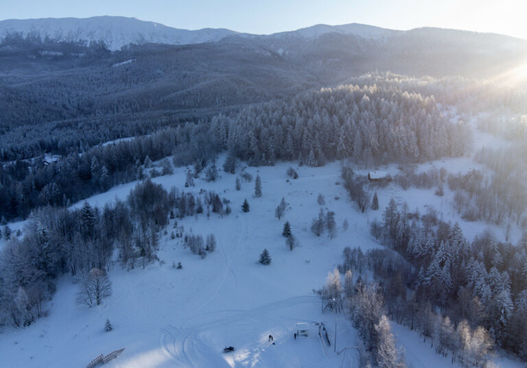 Read more about the article Zaczynamy sezon narciarski 2025/2026 na wyciągach „Wojtek”!